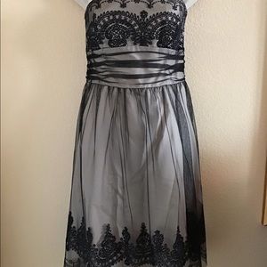 Beautiful strapless dress S 12